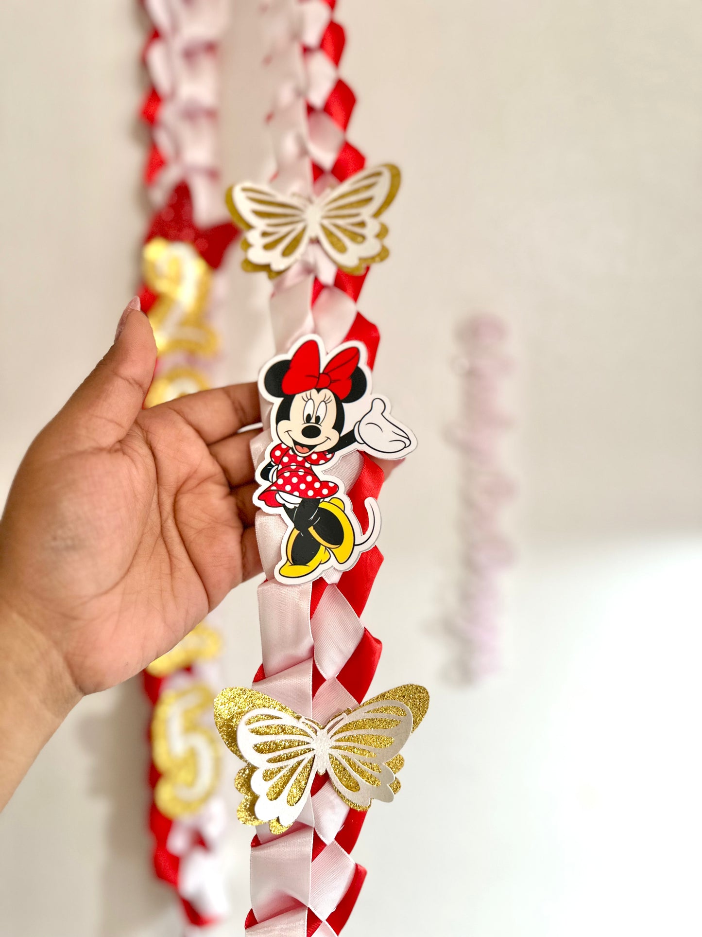 Minnie Mouse Class of 2025 Graduation Lei