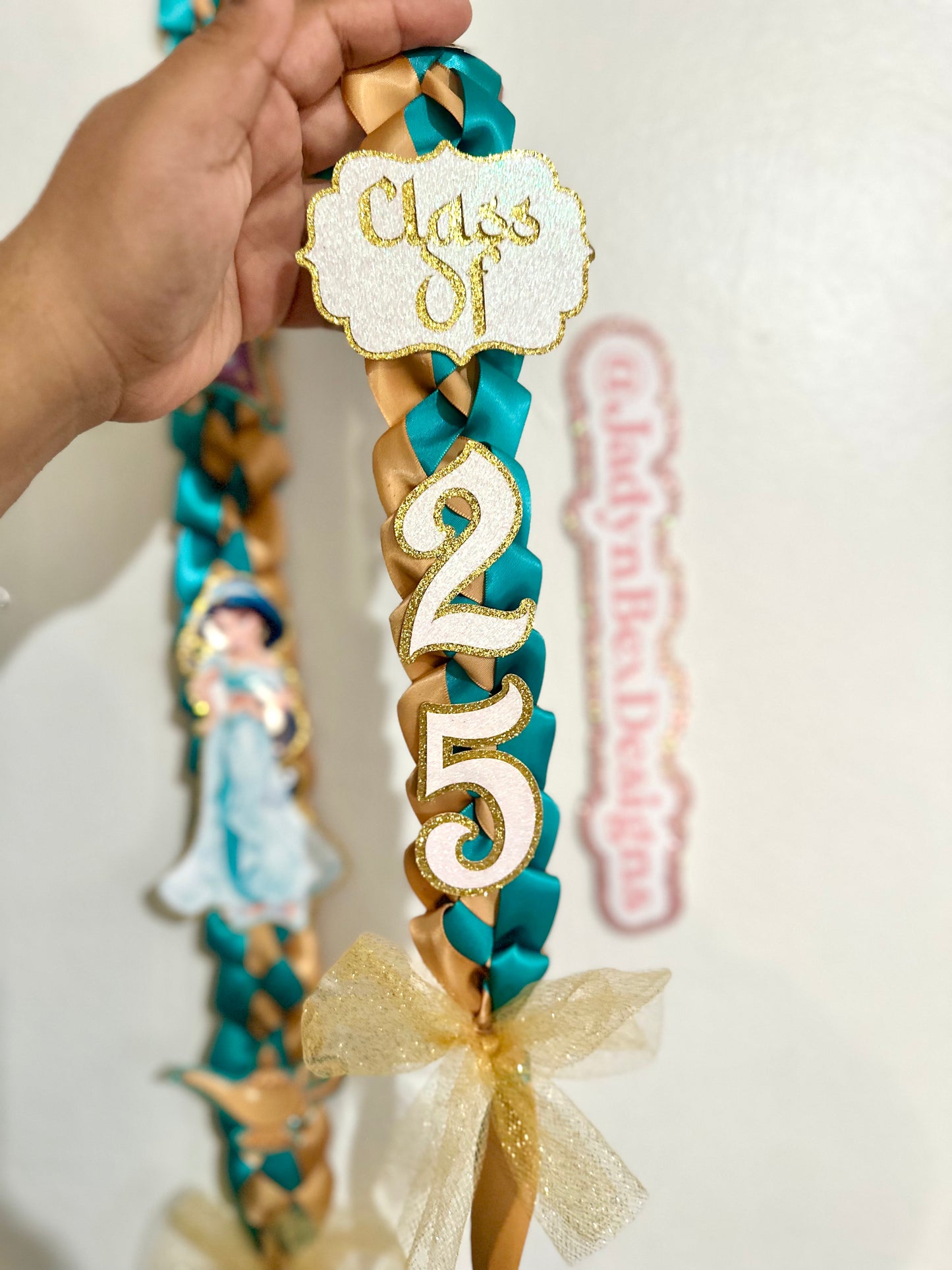 Princess Jasmine 2025 Graduation Lei