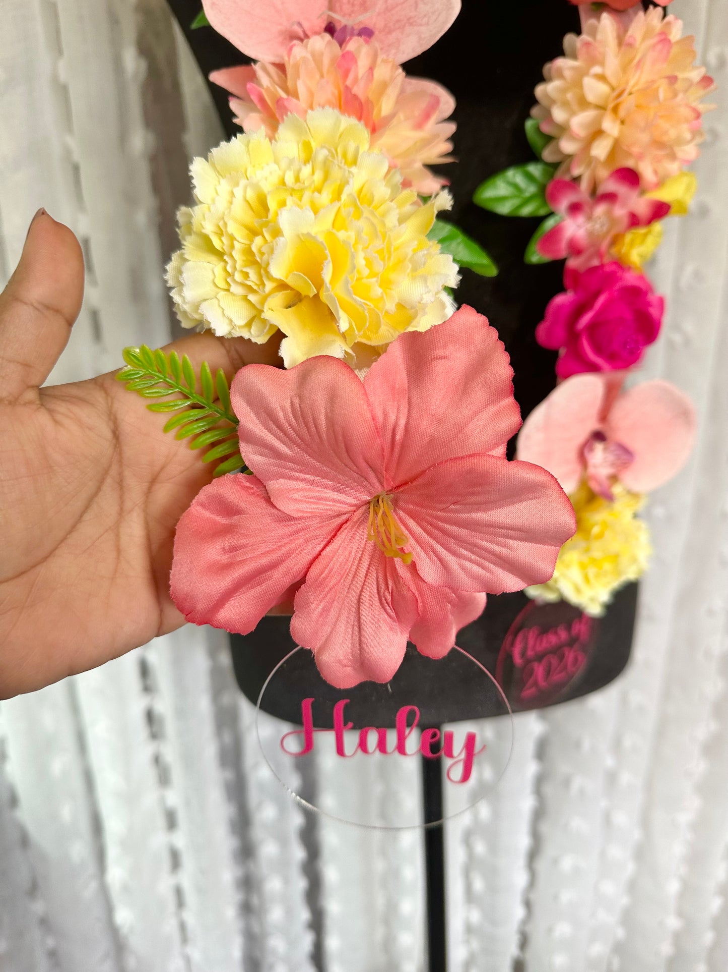 Class of 2026 Personalized Floral Graduation Lei – Pink Custom Name Acrylic Graduation Lei