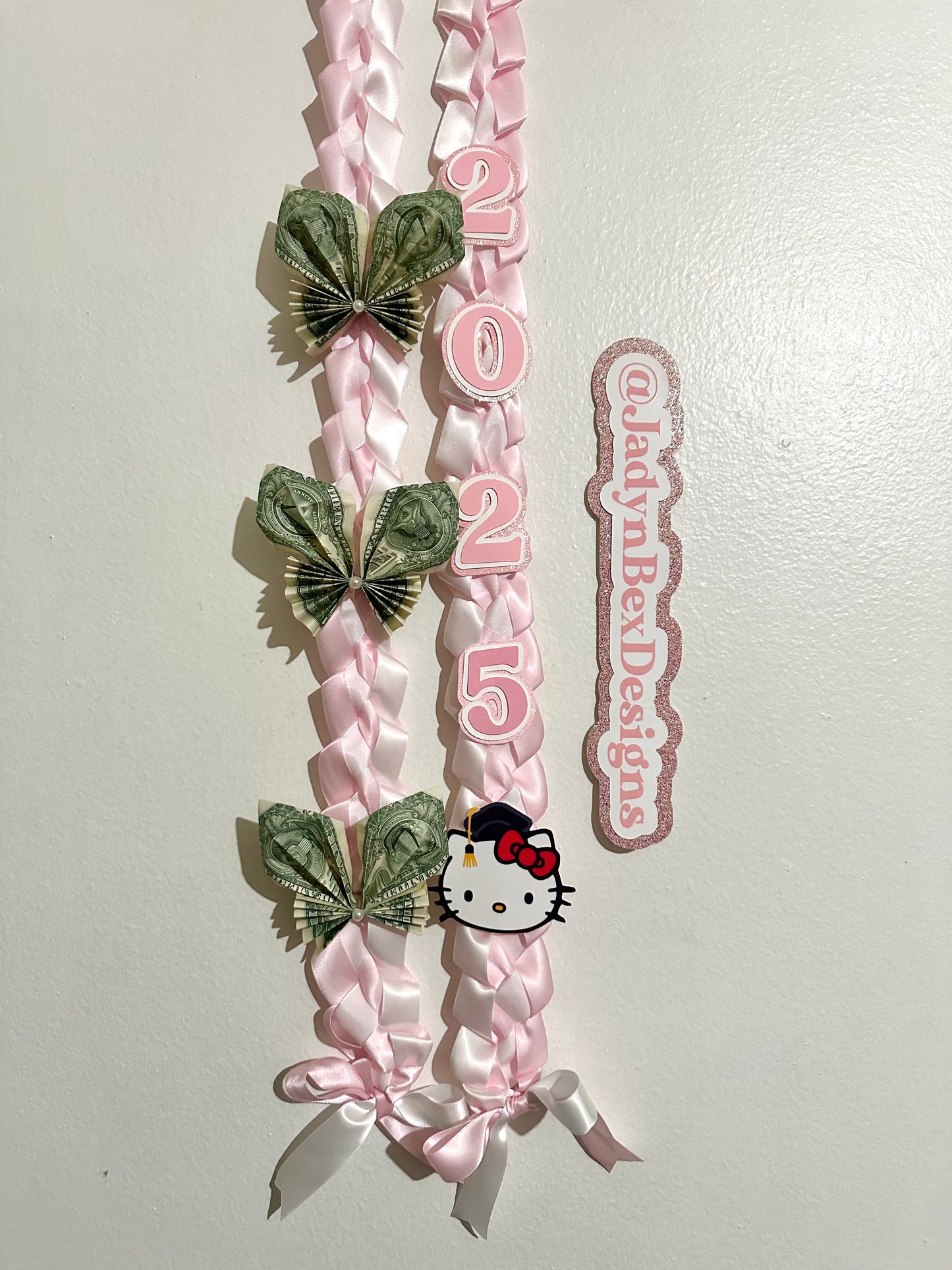 2025 Light Pink Hello Kitty Graduation Lei