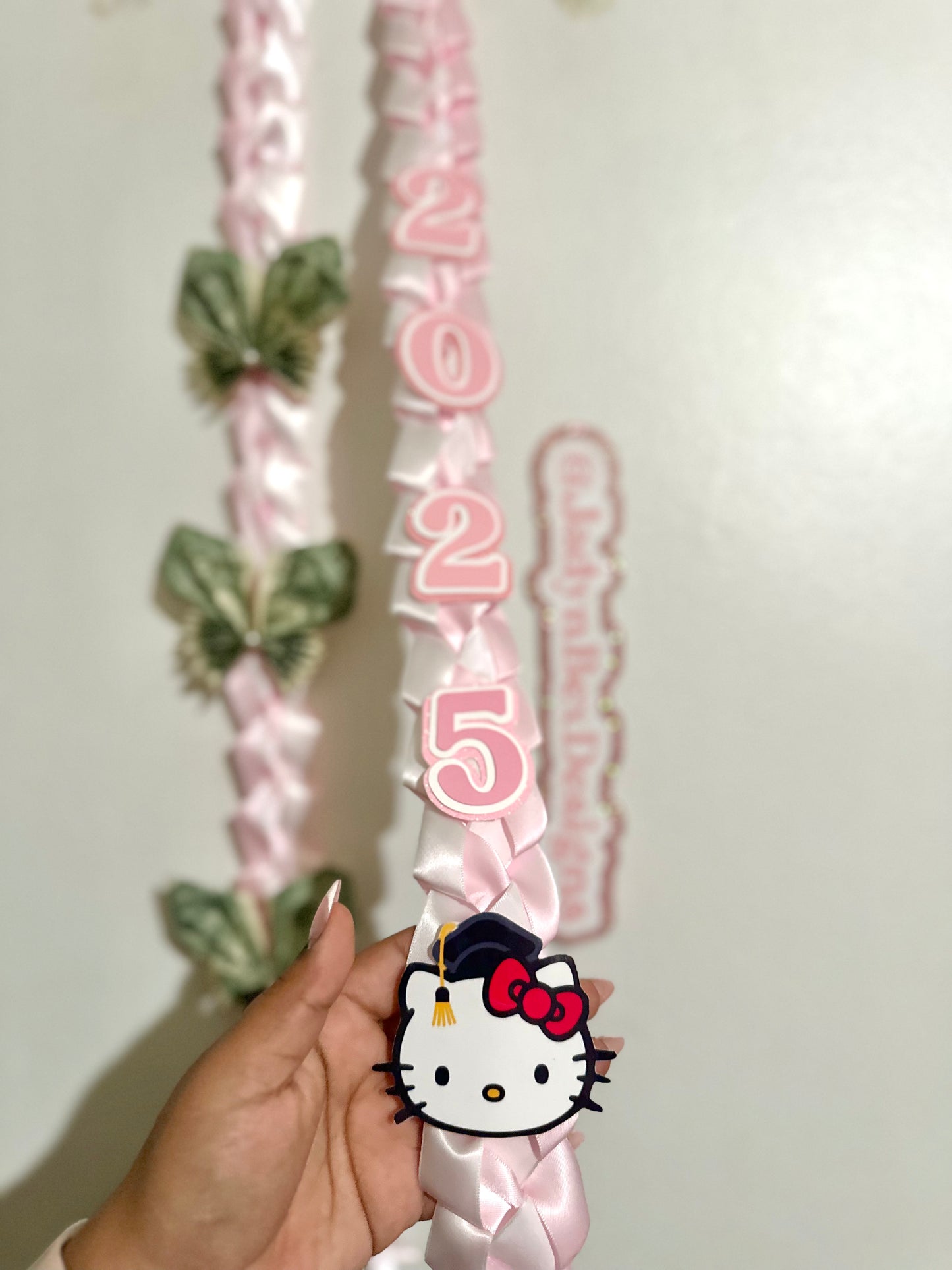 2025 Light Pink Hello Kitty Graduation Lei