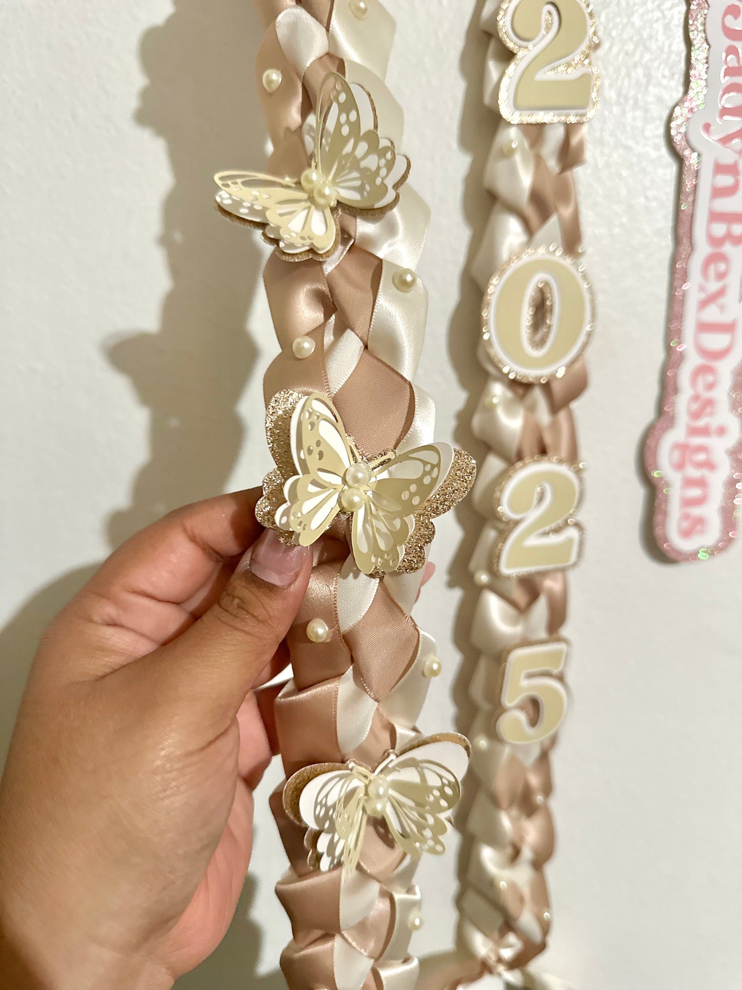 Neutral/Beige Coquette 2025 Graduation Lei