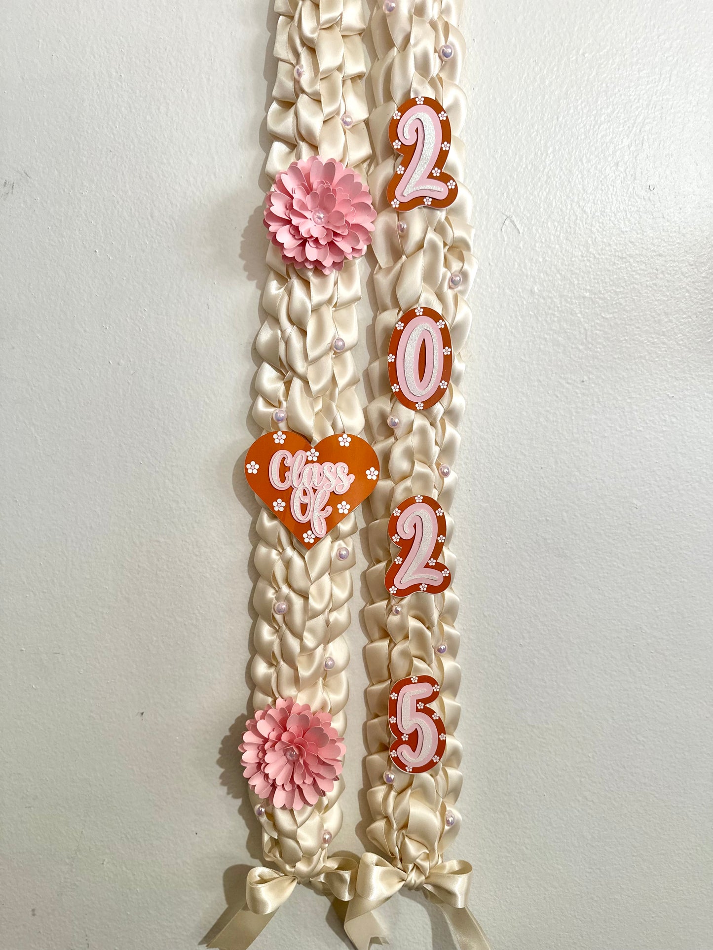 2025 Barro Inspired Coquette Graduation Lei