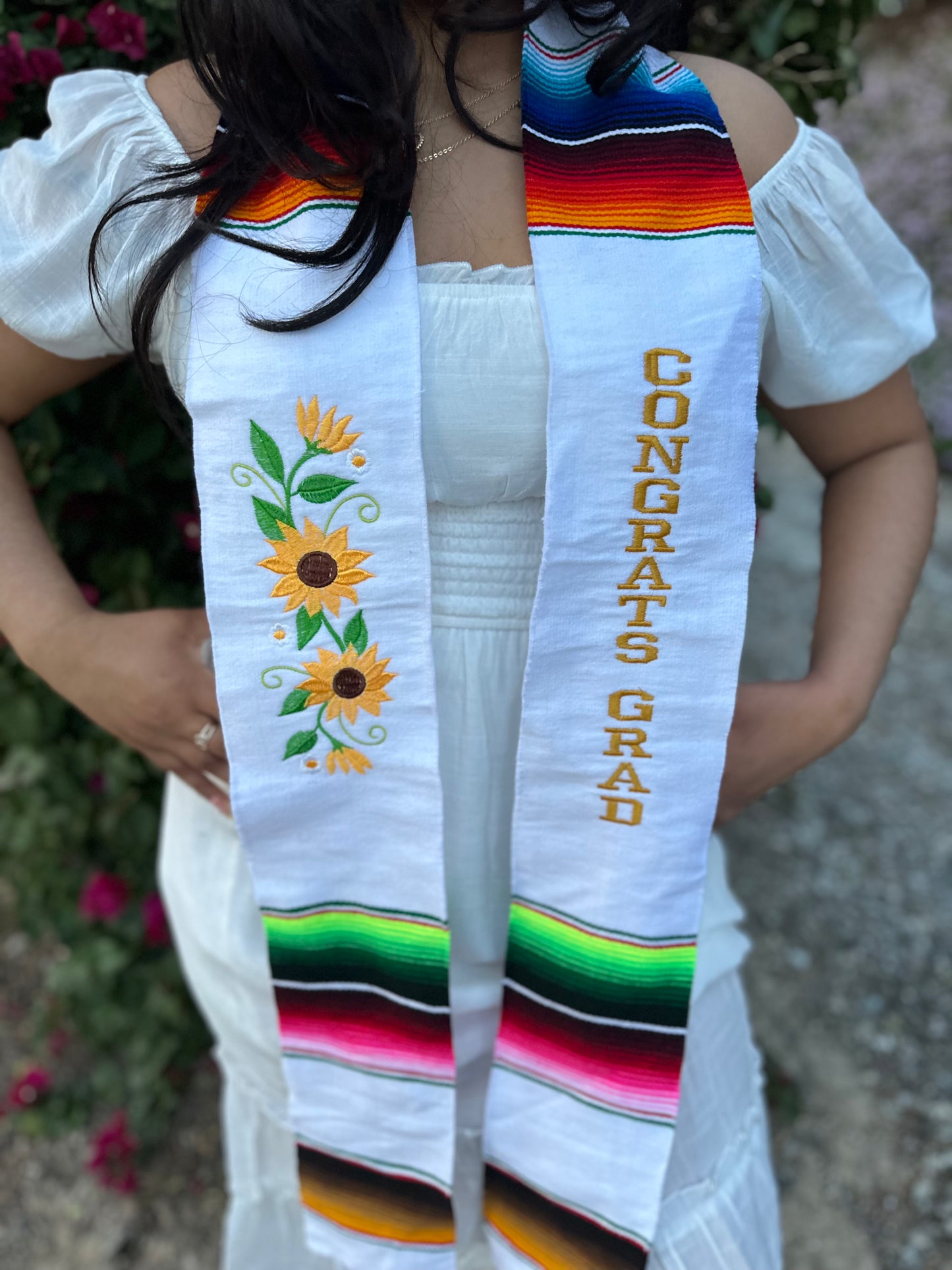 White Sunflower Congrats Grad Sarape Stole