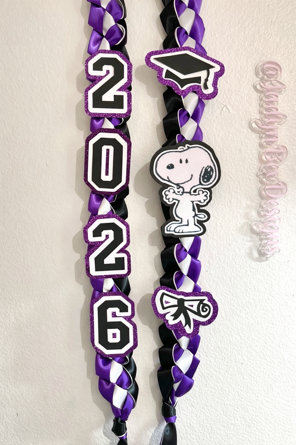 Snoppy Graduation Lei 2026