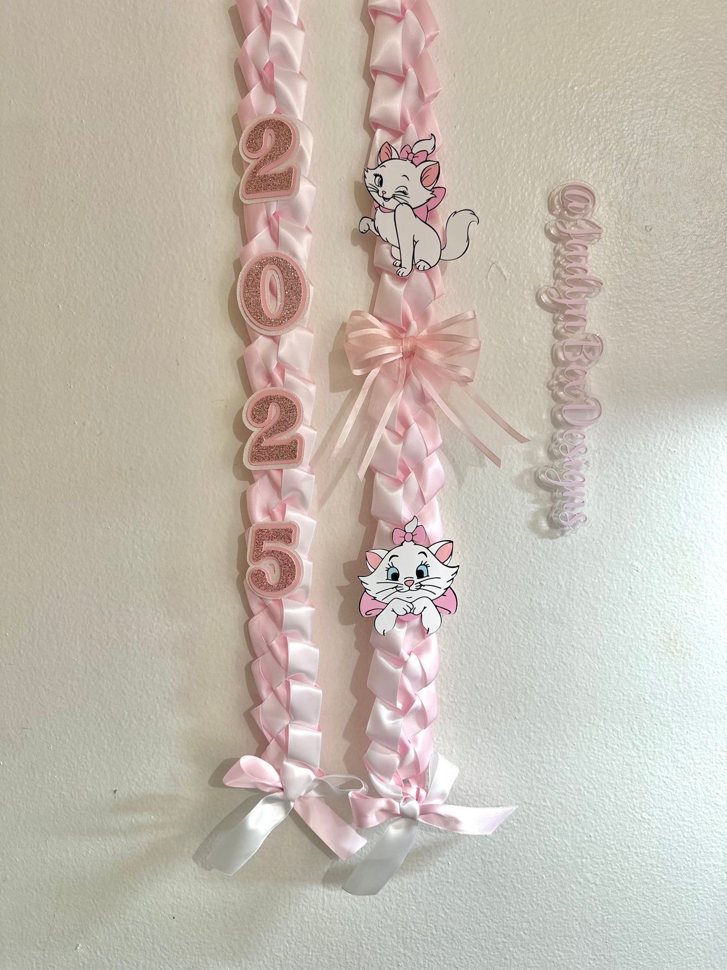 Aristocat Marie Coquette Graduation Lei