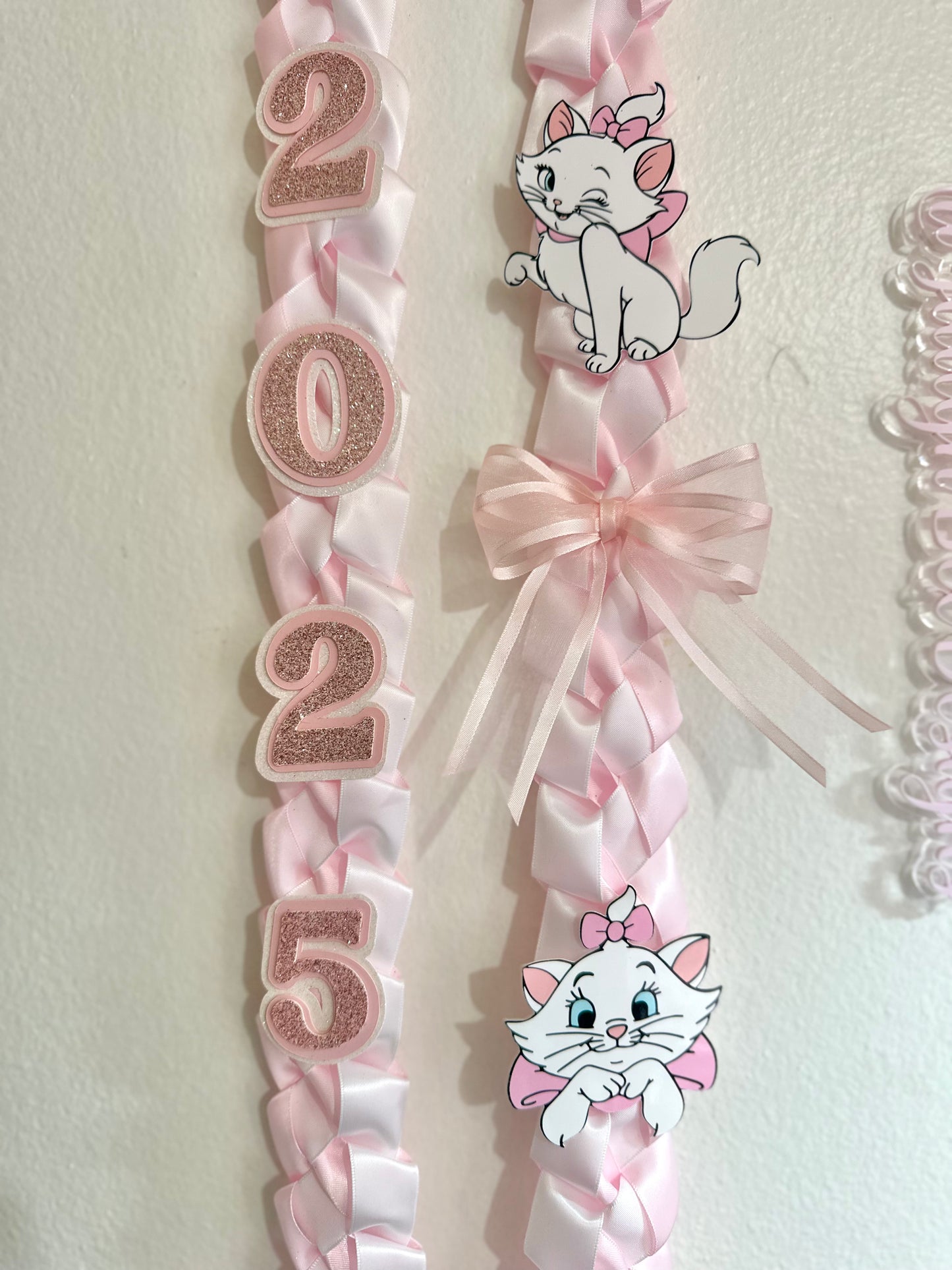 Aristocat Marie Coquette Graduation Lei