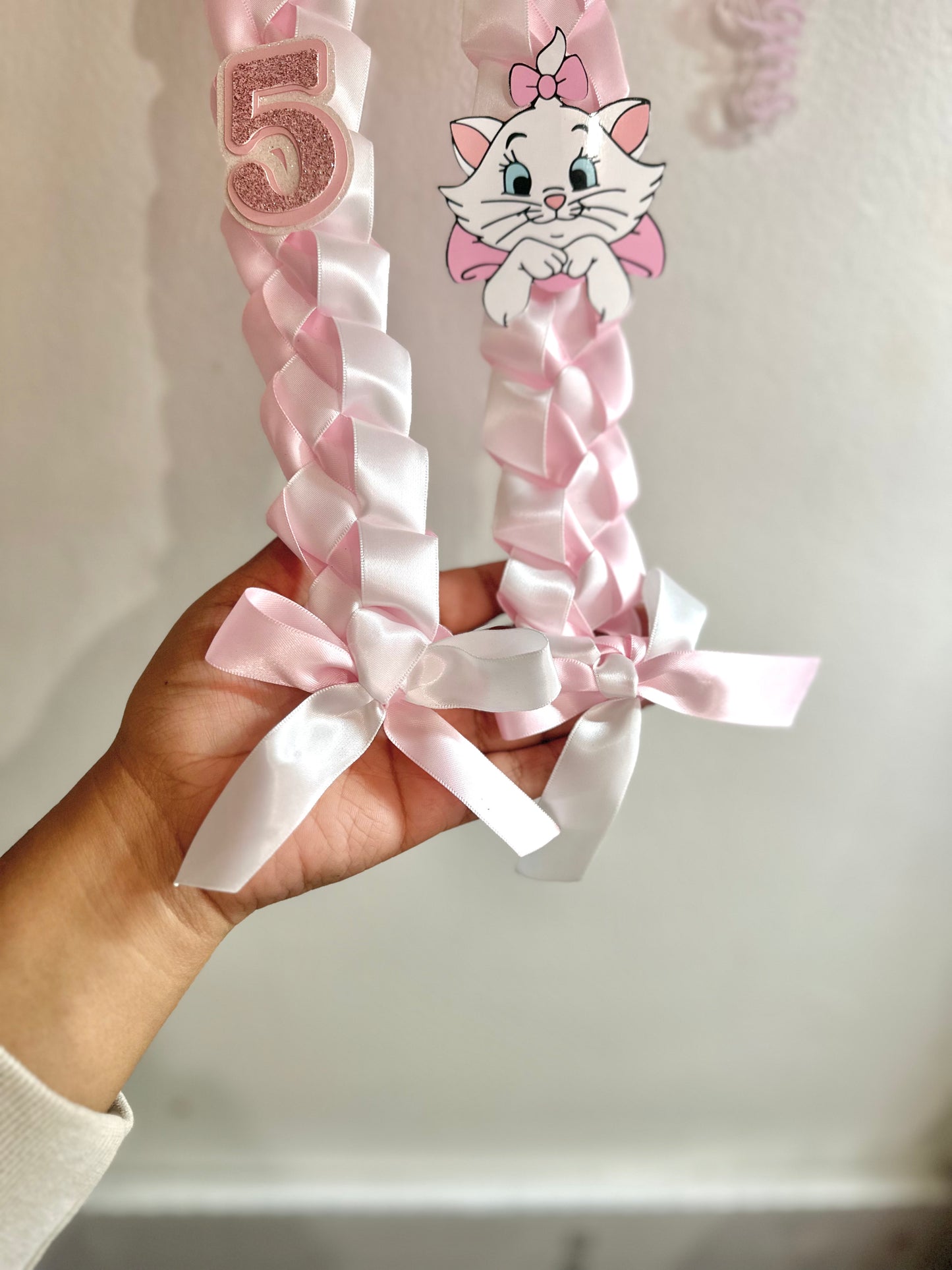 Aristocat Marie Coquette Graduation Lei