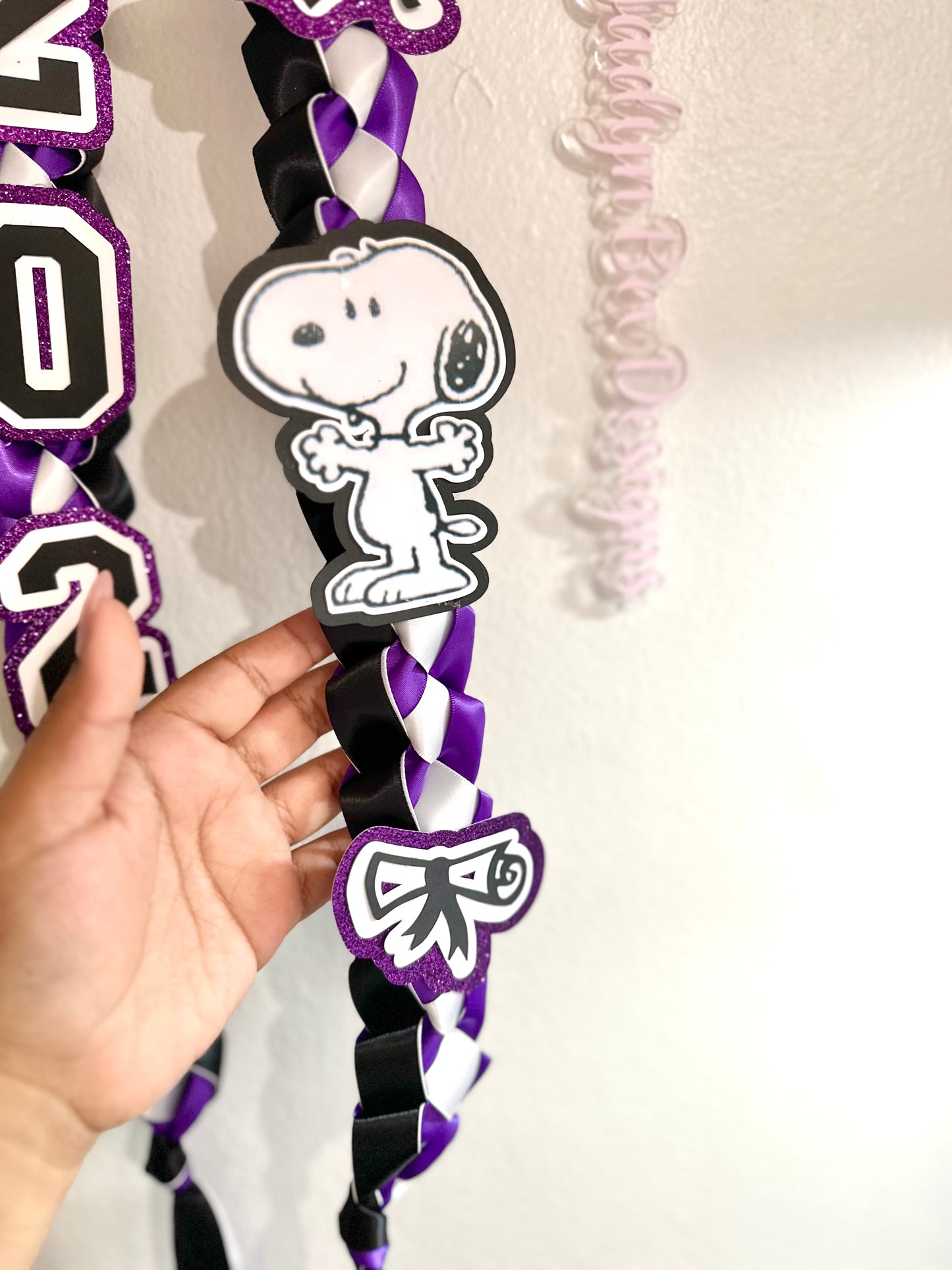 Snoppy Graduation Lei 2025
