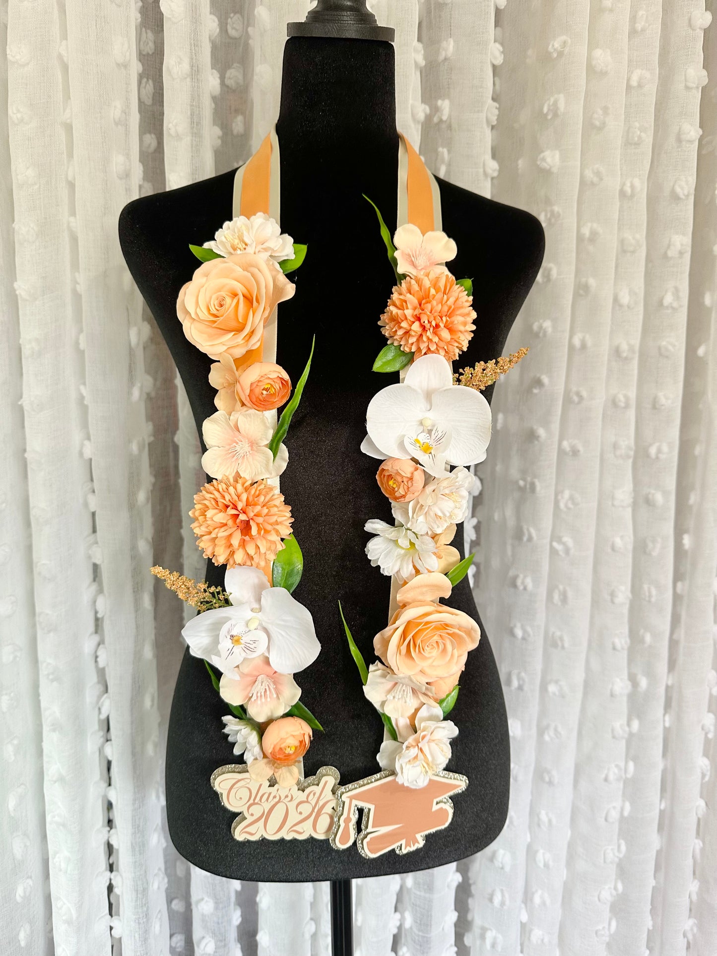 Peach Floral Graduation Lei – Class of 2026 Personalized Graduation Lei with Custom Name – High School or College Grad Gift