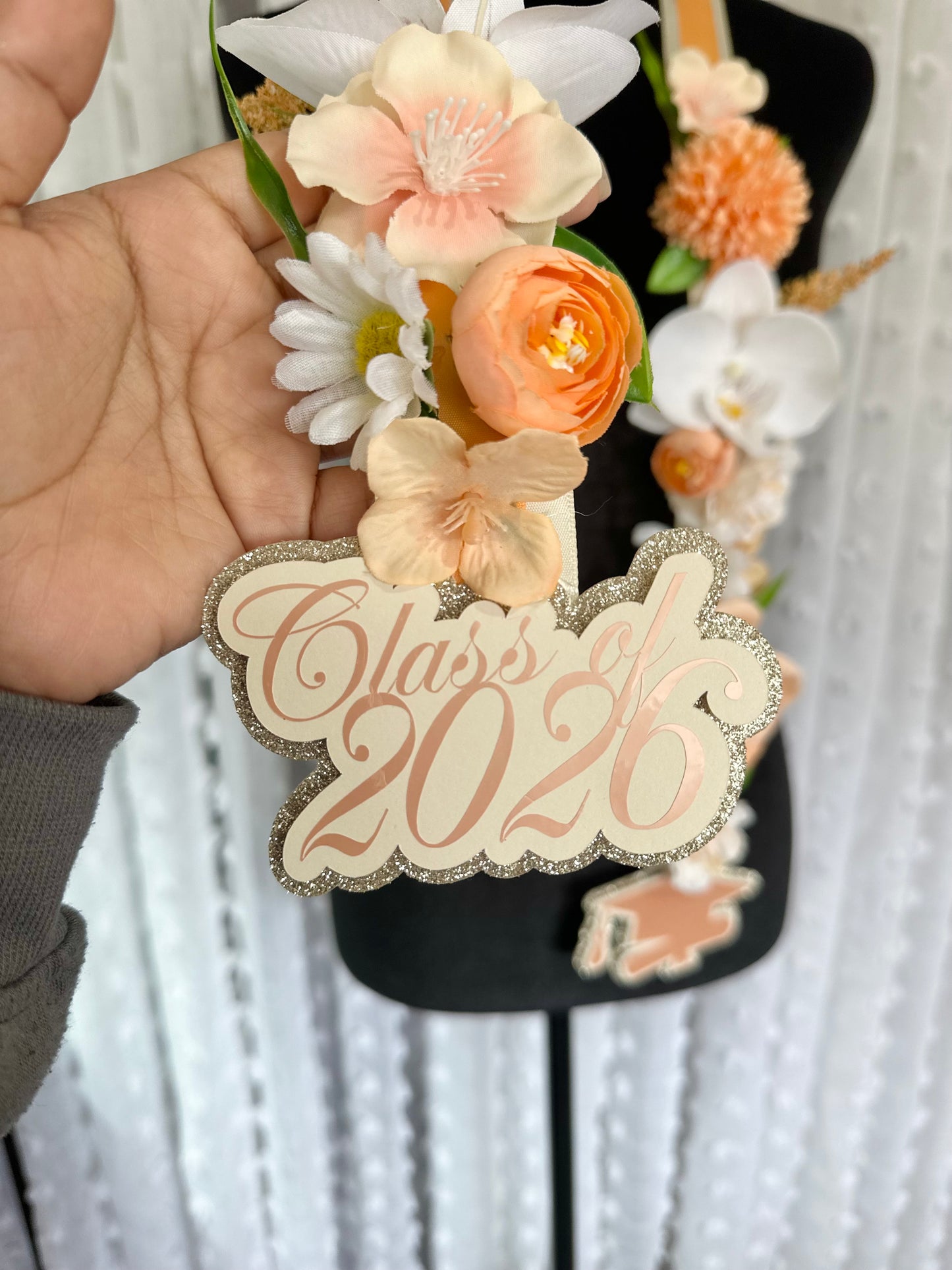 Peach Floral Graduation Lei – Class of 2026 Personalized Graduation Lei with Custom Name – High School or College Grad Gift