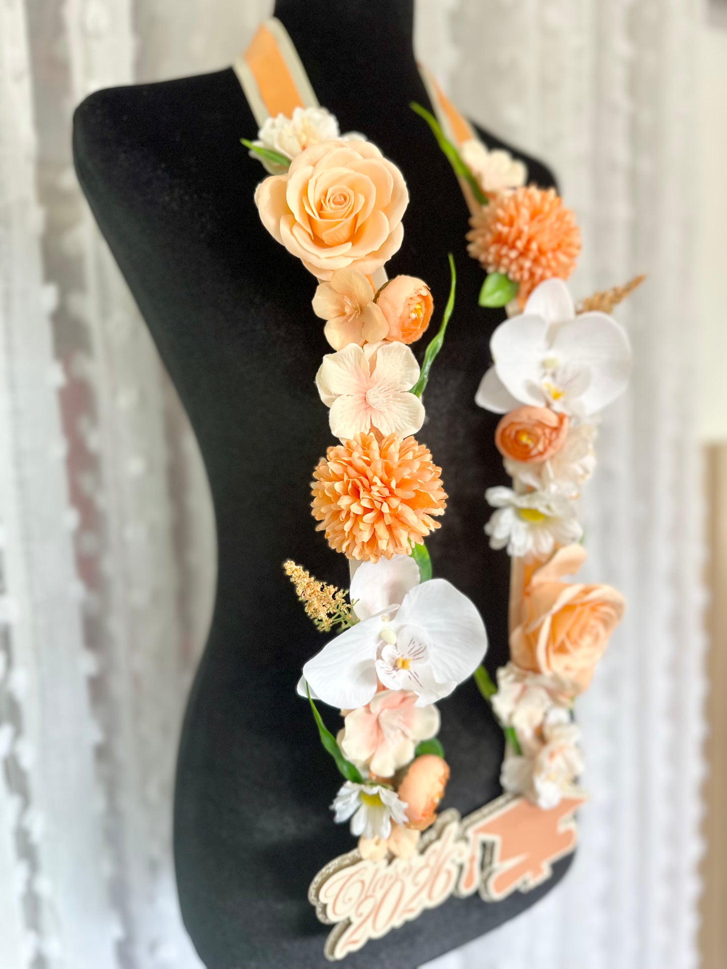 Peach Floral Graduation Lei – Class of 2026 Personalized Graduation Lei with Custom Name – High School or College Grad Gift