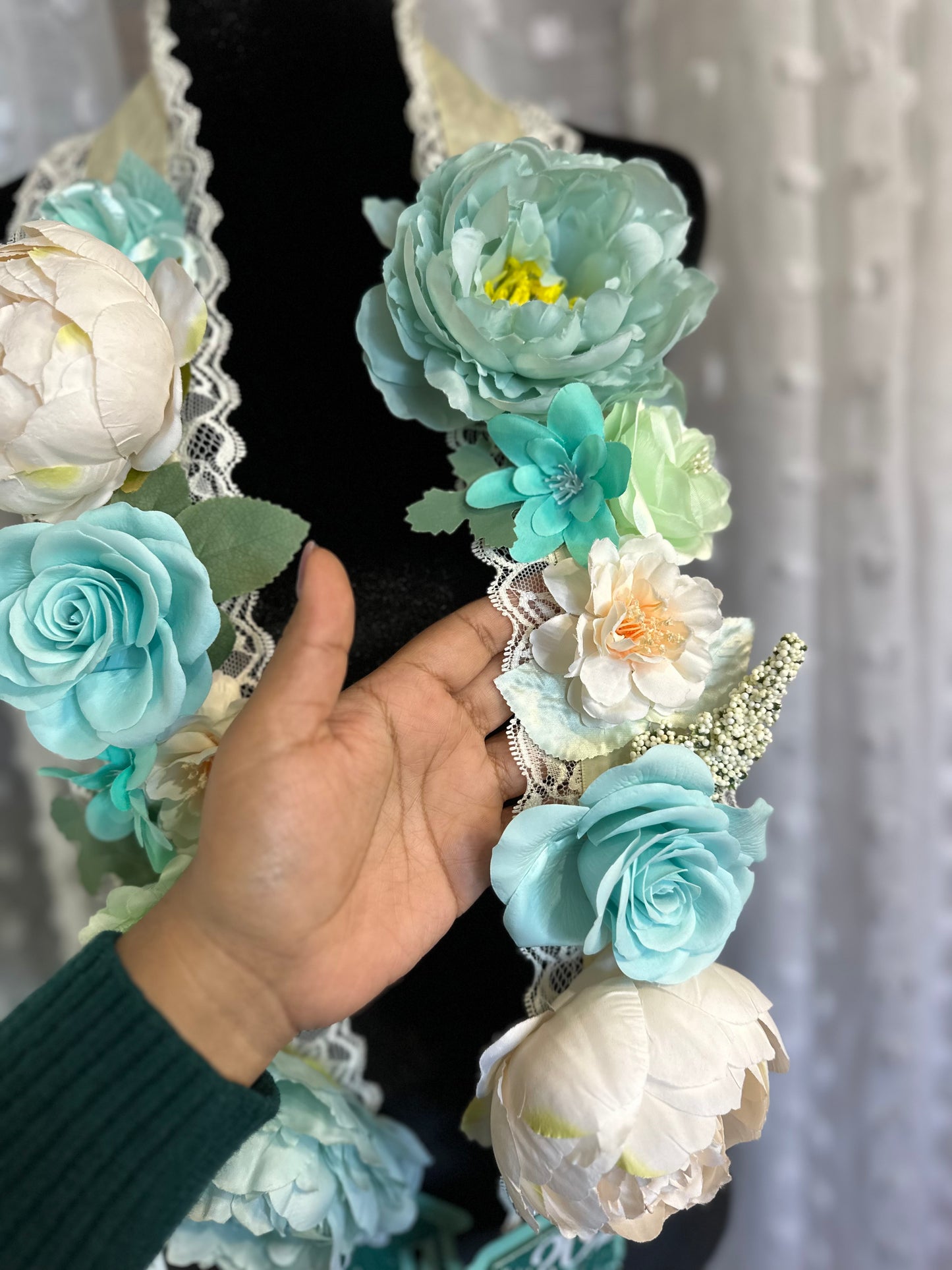 Mint Floral Graduation Lei – Class of 2026 Personalized Graduation Lei with Custom Name – High School or College Grad Gift