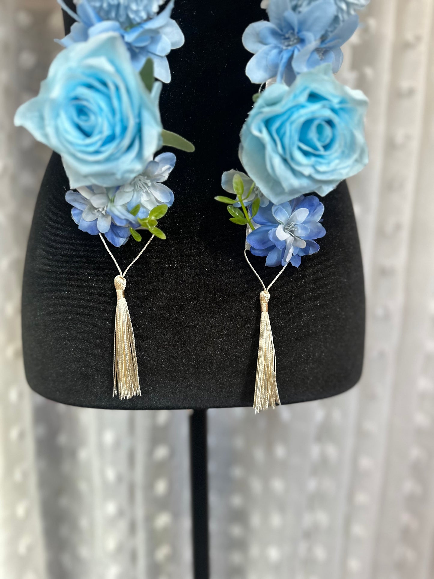 Floral Graduation Lei - Class of 2026- Blue and White-Personalized