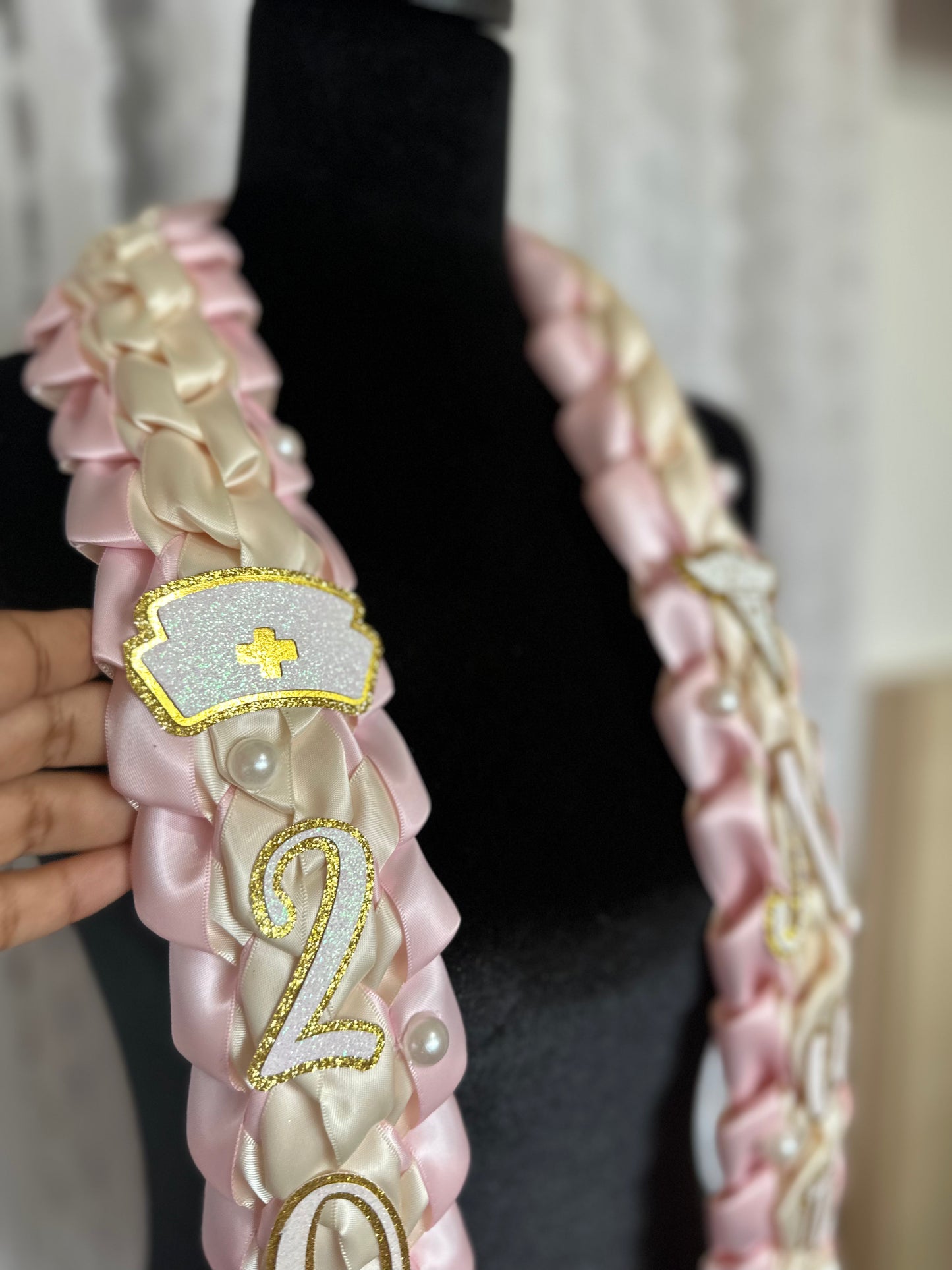 Custom Nursing Graduation Ribbon Lei – Class of 2026 Medical School Graduation Lei – Personalized Nurse Grad Lei Gift