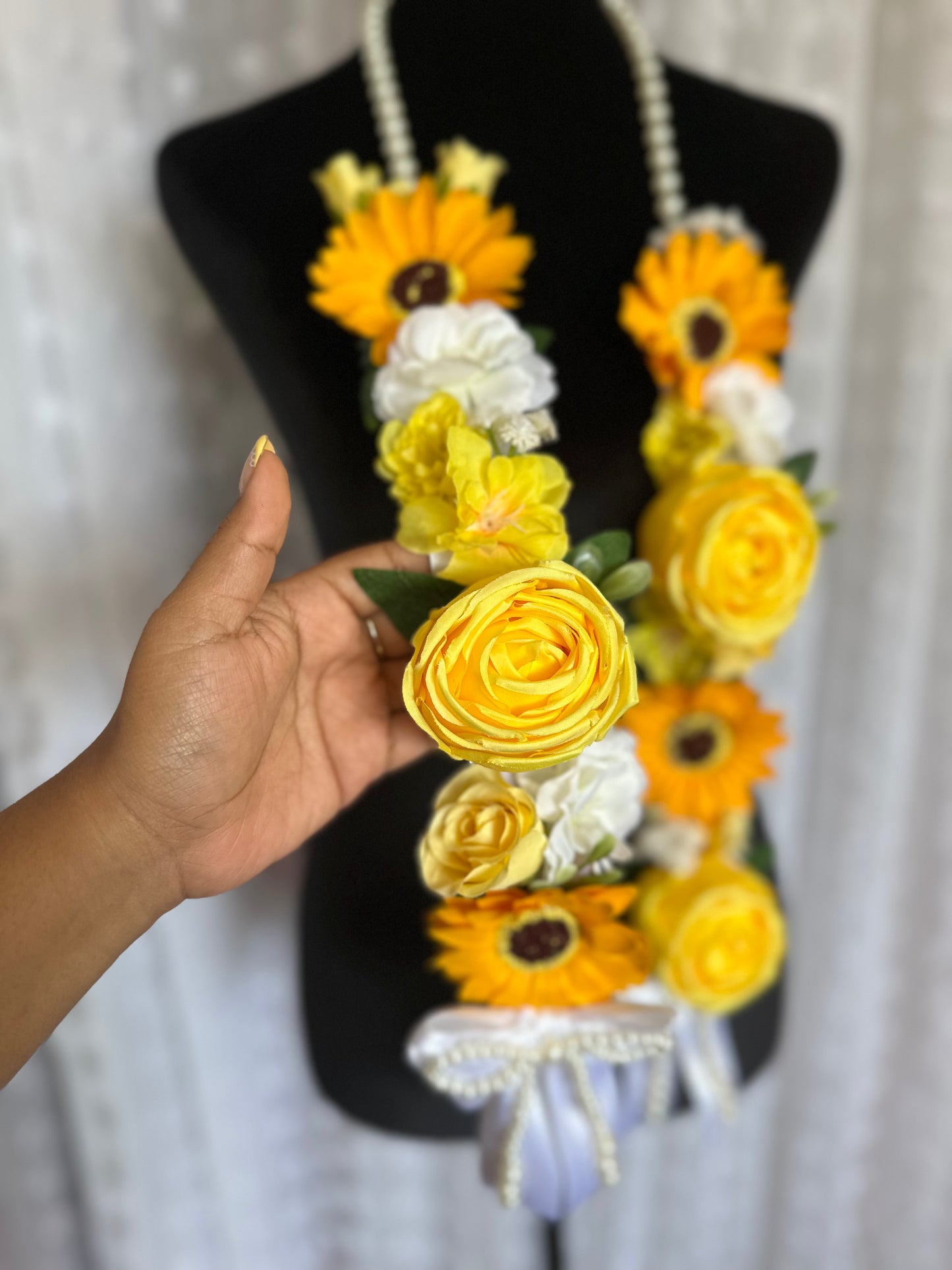 Floral Graduation Lei - Sunflower & Yellow Florall Graduation Lei - Pearl Neckline Detail